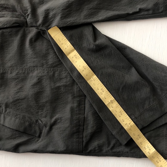 Athleta Trekkie Bermuda Short - Picture 4 of 7